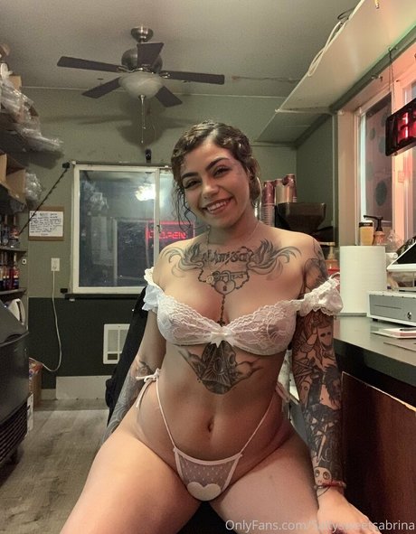 Naakte gelekte OnlyFans-foto van Saltysweetsabrina
