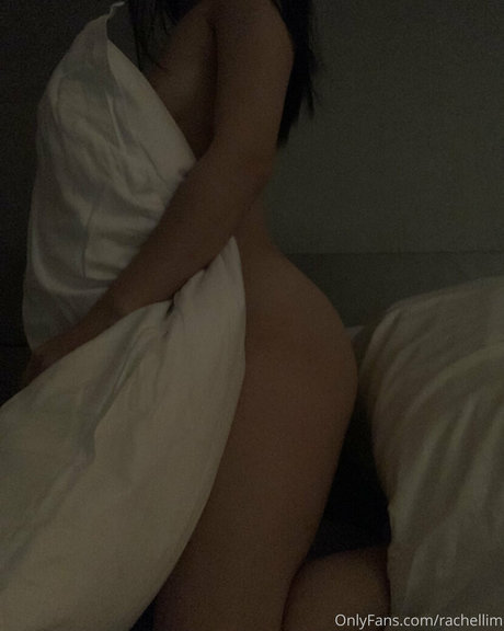 Naakte gelekte OnlyFans-foto van Rachellim