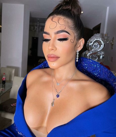Naakte gelekte OnlyFans-foto van Nadia Jaftha