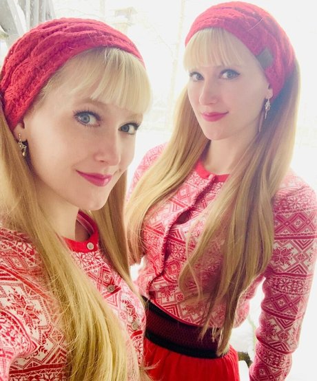 Naakte gelekte OnlyFans-foto van Camille And Kennerly