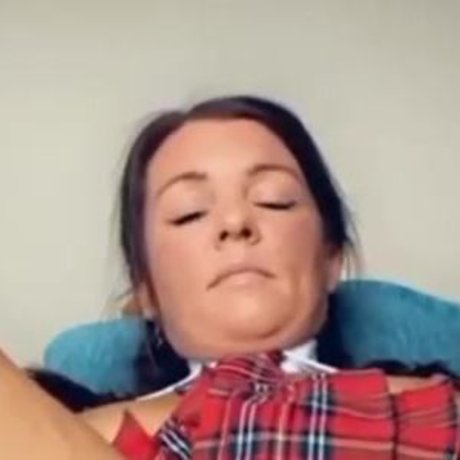 Naakte gelekte OnlyFans-foto van Sarahmeaden