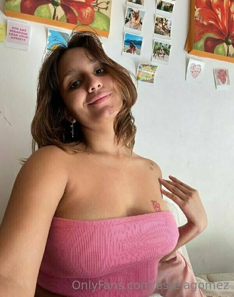 Naakte gelekte OnlyFans-foto van Estelagomez