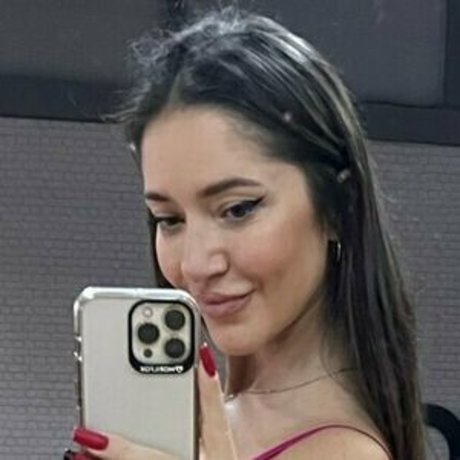 Naakte gelekte OnlyFans-foto van Andratwerkfree