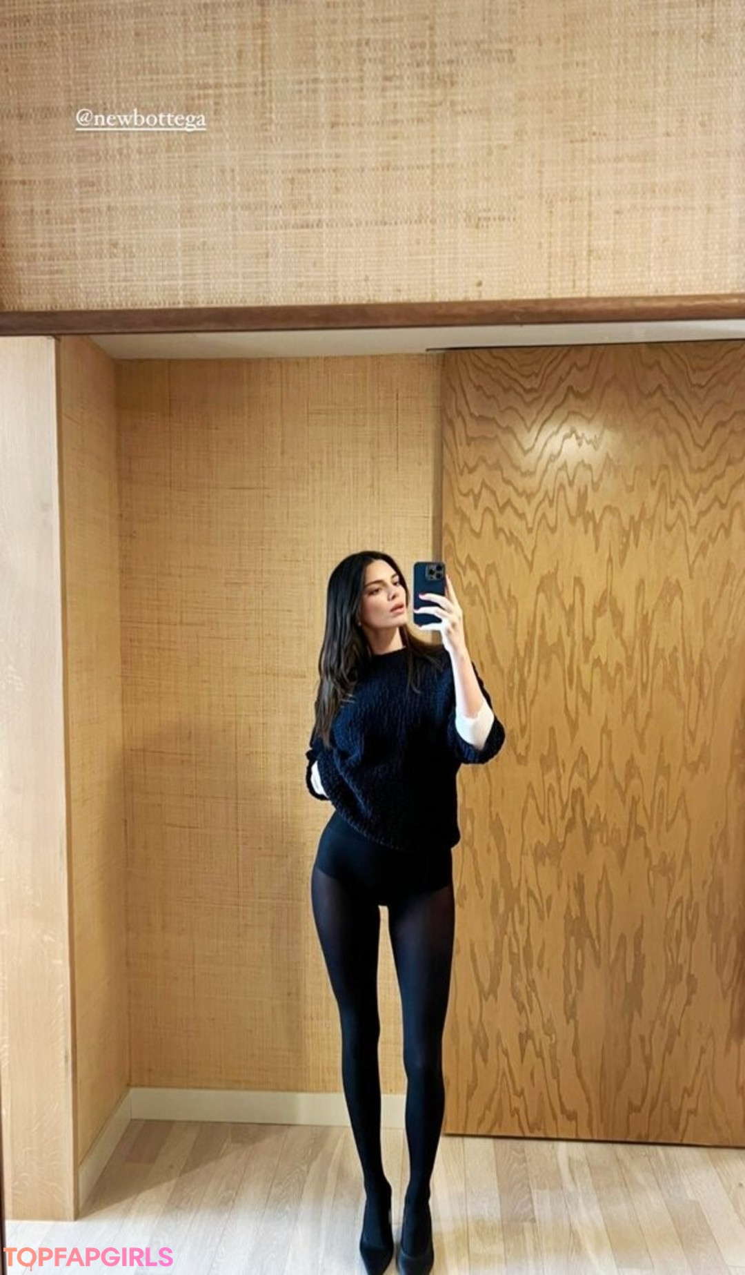 Naakte gelekte OnlyFans-foto van Kendall Jenner #1359