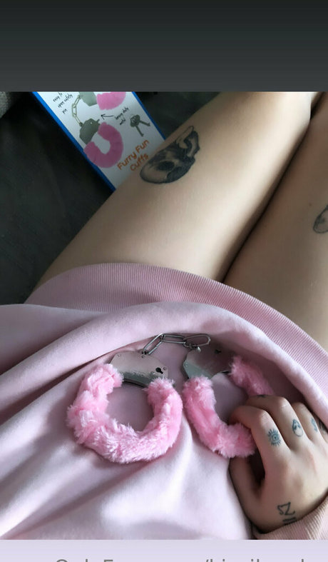 Naakte gelekte OnlyFans-foto van Kicsilanyka