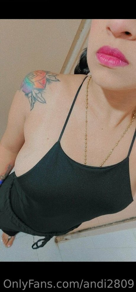 Naakte gelekte OnlyFans-foto van Laveci28