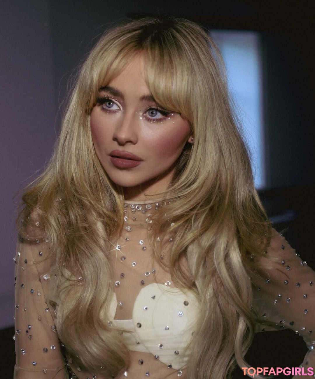 Naakte gelekte OnlyFans-foto van Sabrina Carpenter #1401