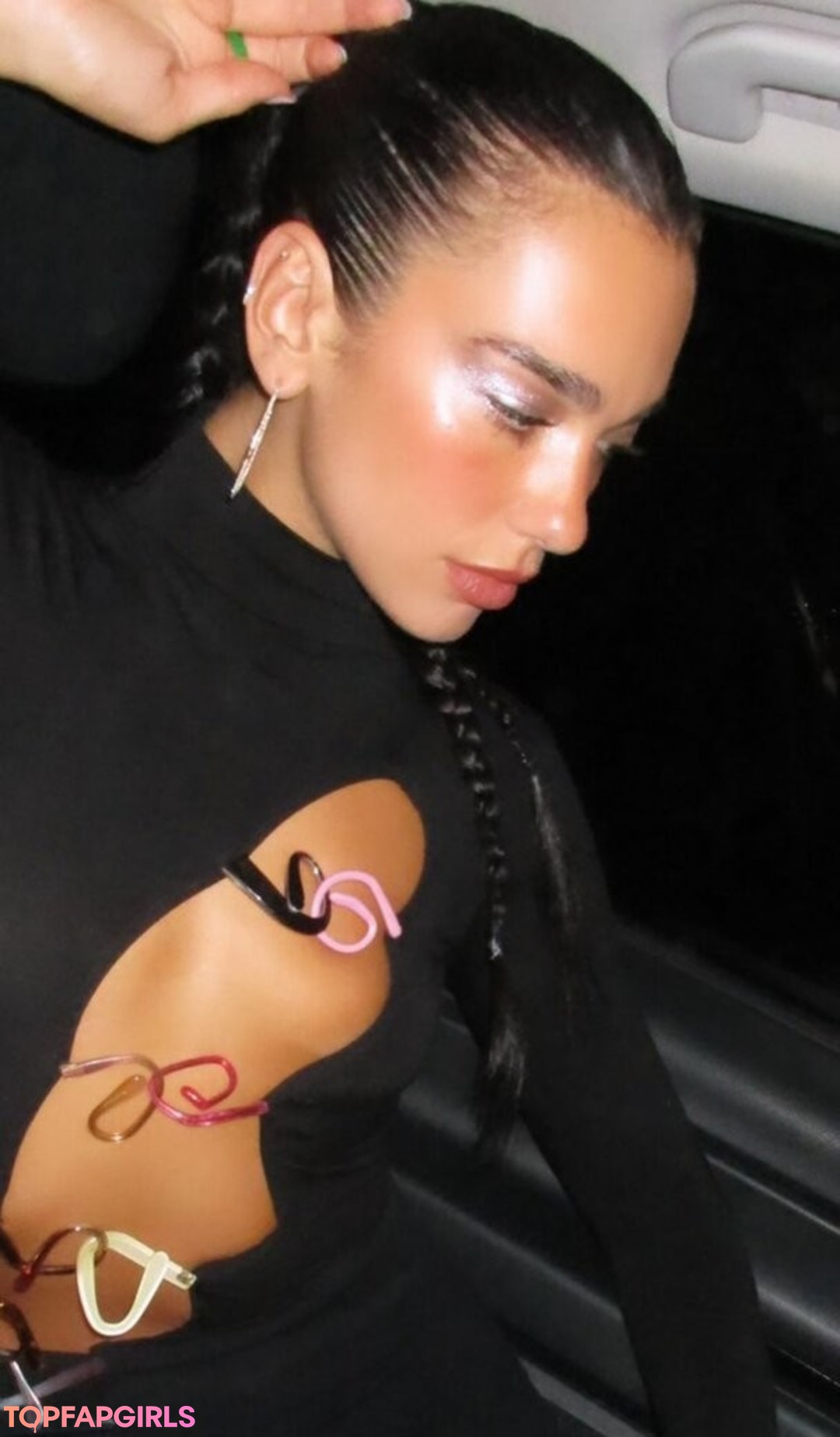 Naakte gelekte OnlyFans-foto van Dua Lipa #1205