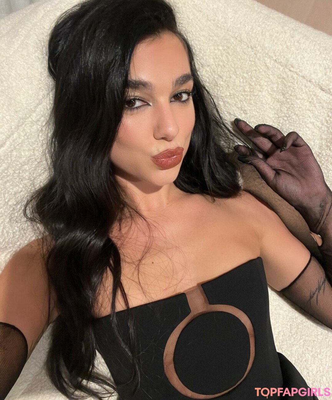Naakte gelekte OnlyFans-foto van Dua Lipa #1418