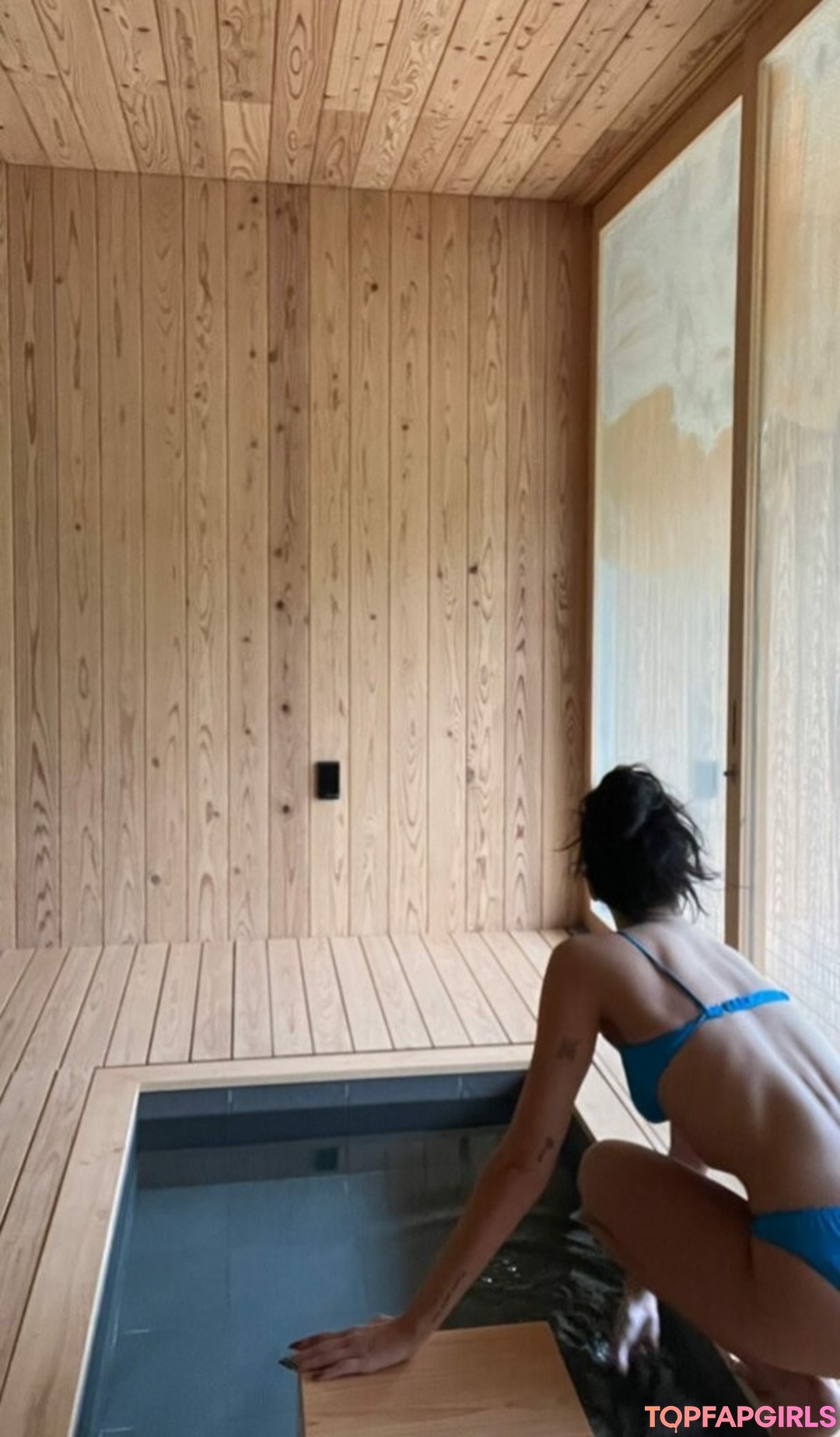 Naakte gelekte OnlyFans-foto van Dua Lipa #1470