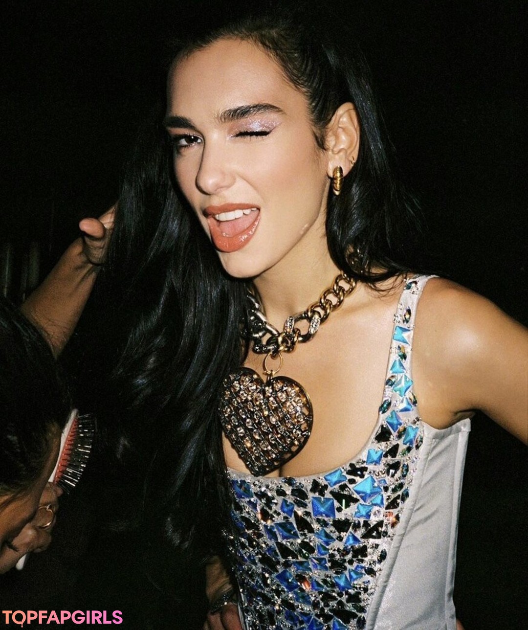 Naakte gelekte OnlyFans-foto van Dua Lipa #1779