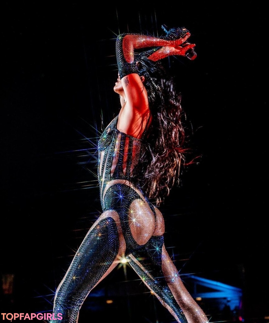 Naakte gelekte OnlyFans-foto van Dua Lipa #1785