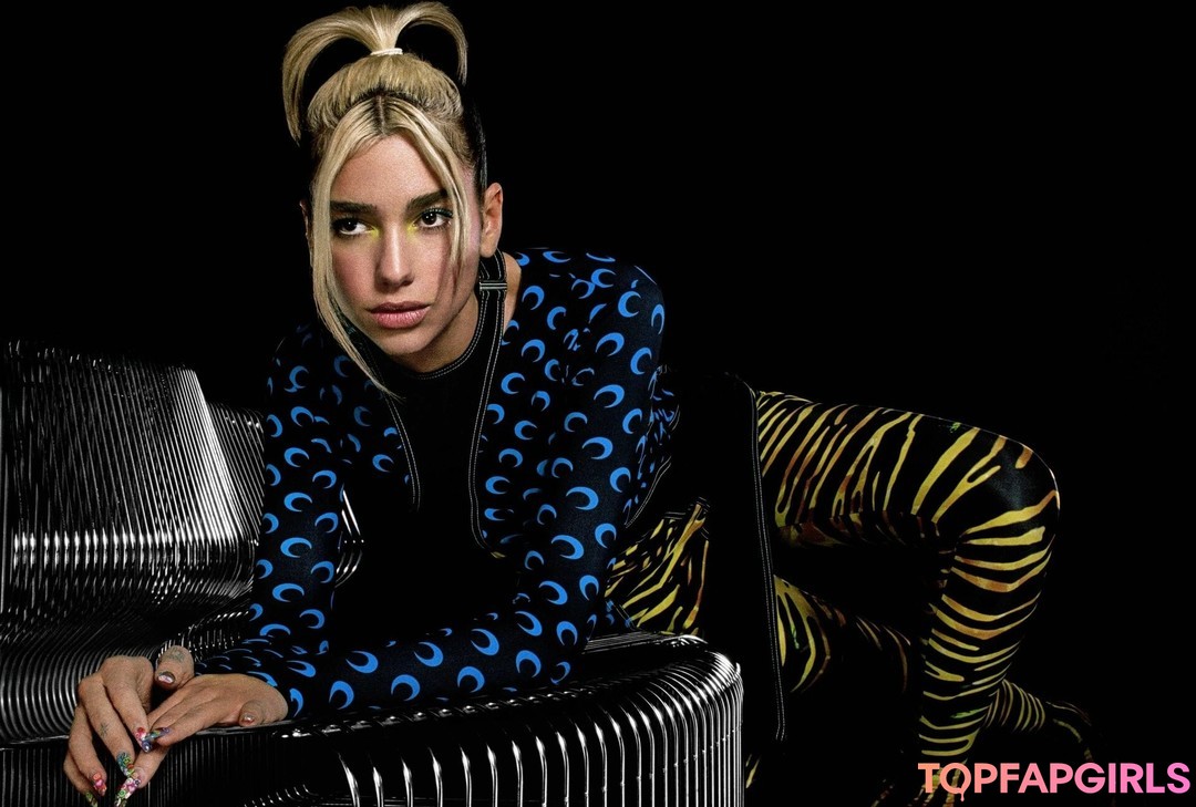 Naakte gelekte OnlyFans-foto van Dua Lipa #1830