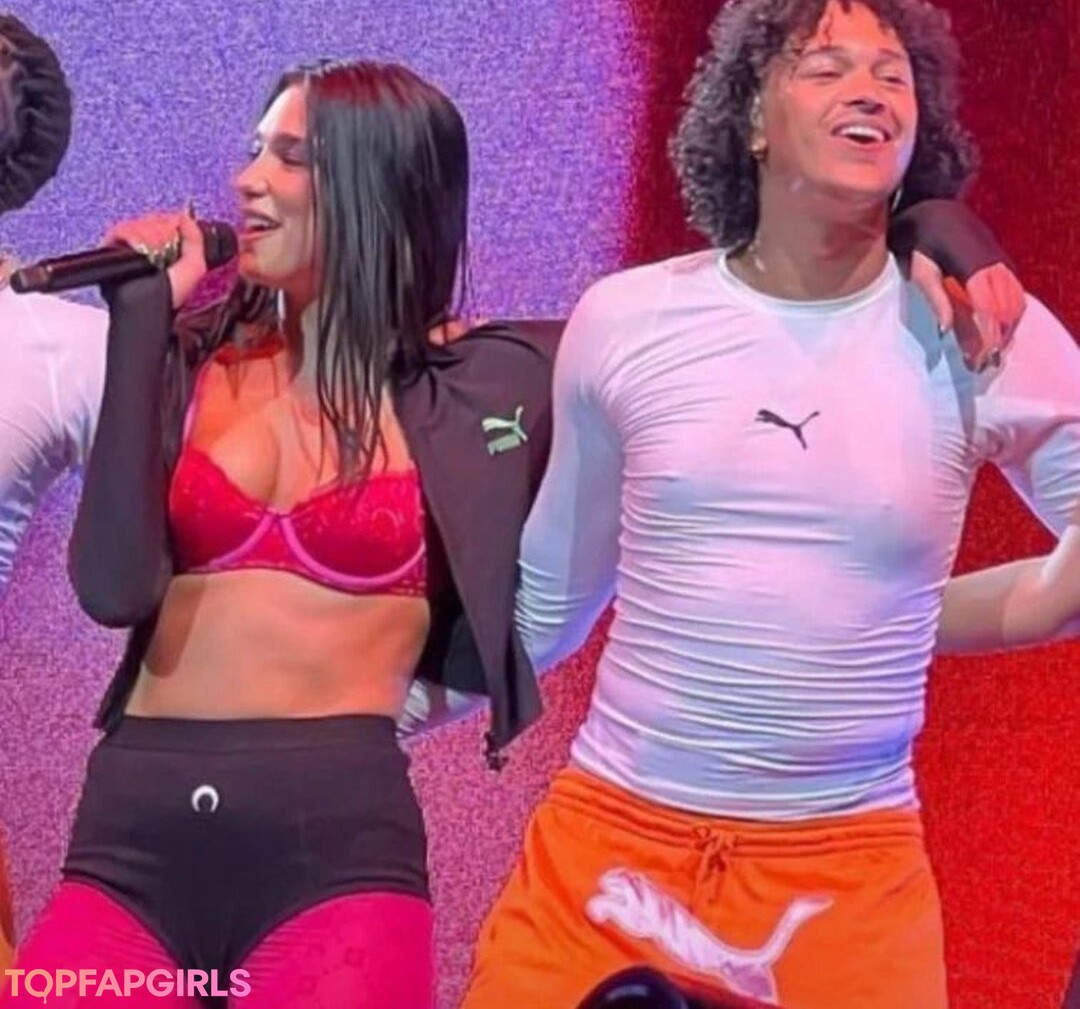 Naakte gelekte OnlyFans-foto van Dua Lipa #1963