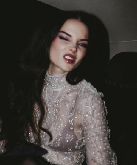 Dove Cameron