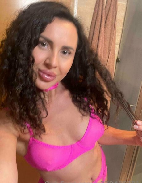 Naakte gelekte OnlyFans-foto van Julianainsanelyh0rny