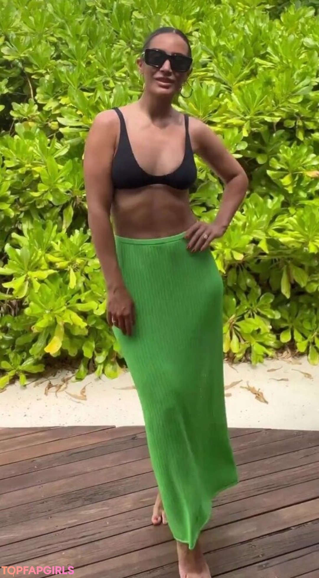 Naakte gelekte OnlyFans-foto van Frankie Bridge #1023