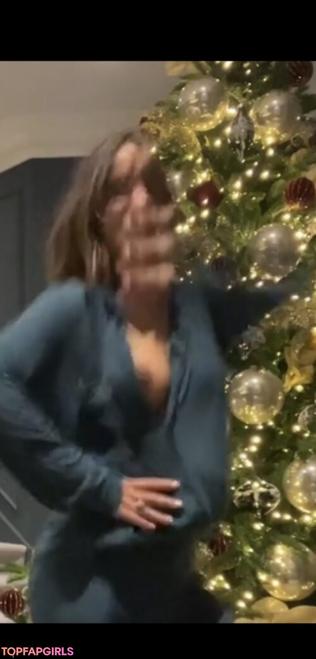 Naakte gelekte OnlyFans-foto van Frankie Bridge #1134