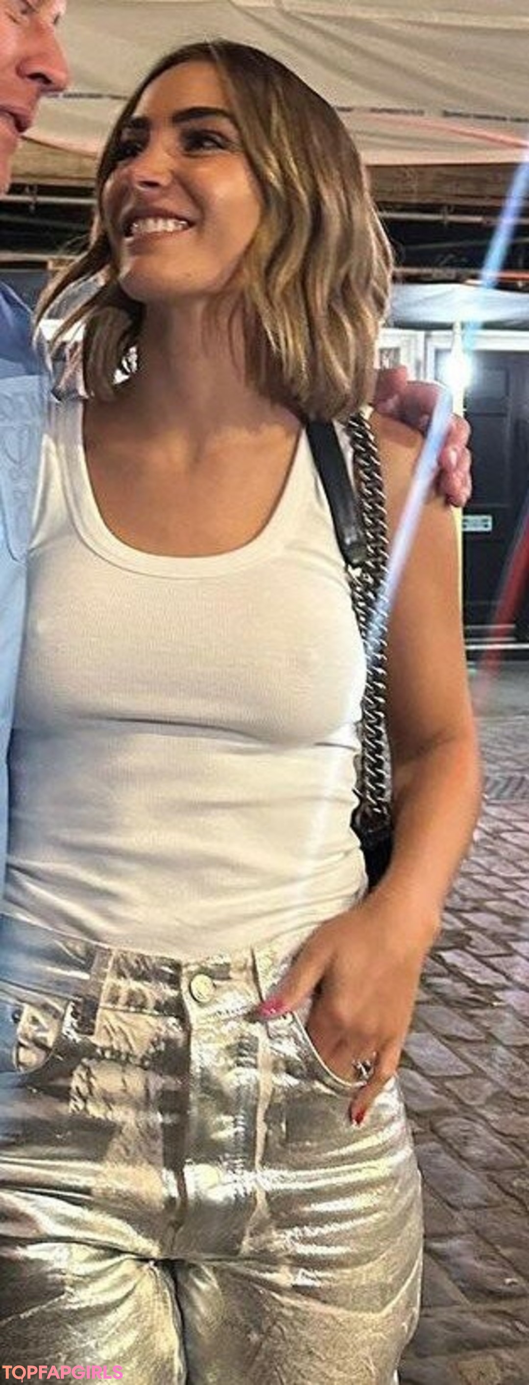 Naakte gelekte OnlyFans-foto van Frankie Bridge #1144