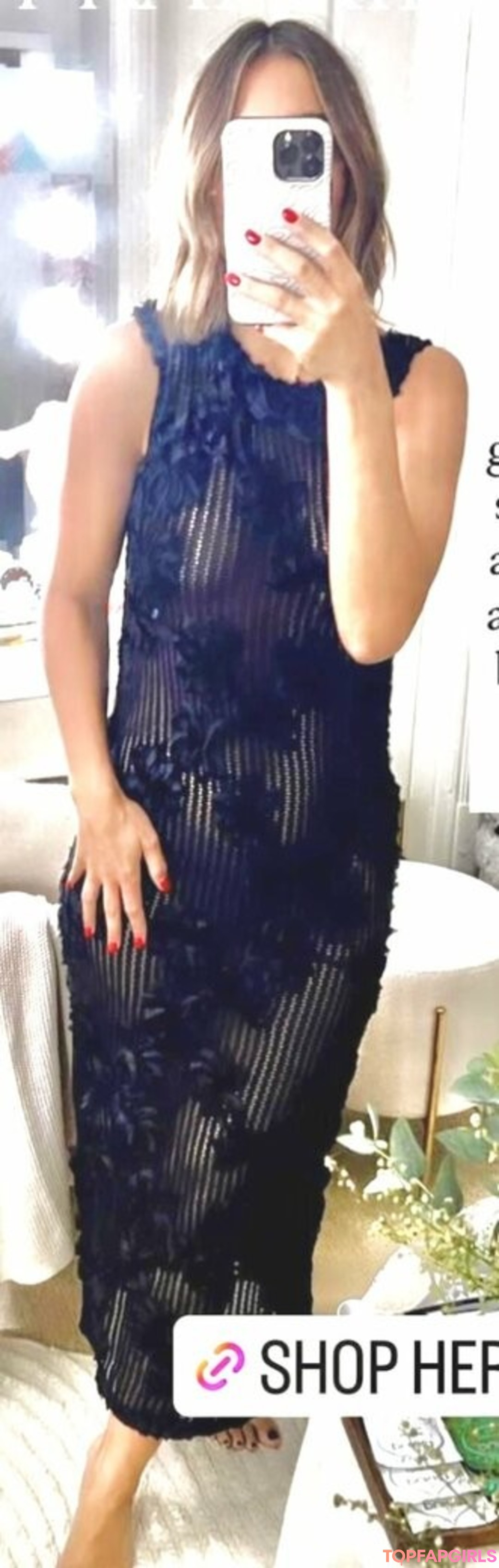 Naakte gelekte OnlyFans-foto van Frankie Bridge #1156