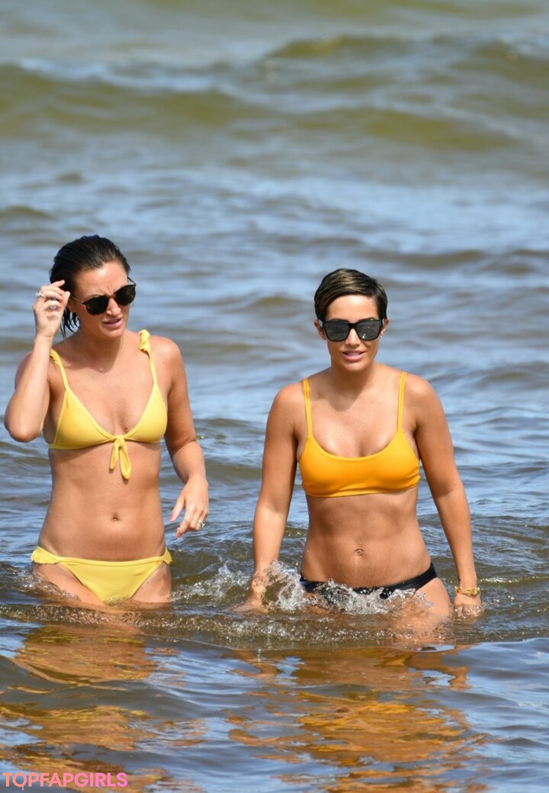 Naakte gelekte OnlyFans-foto van Frankie Bridge #1337
