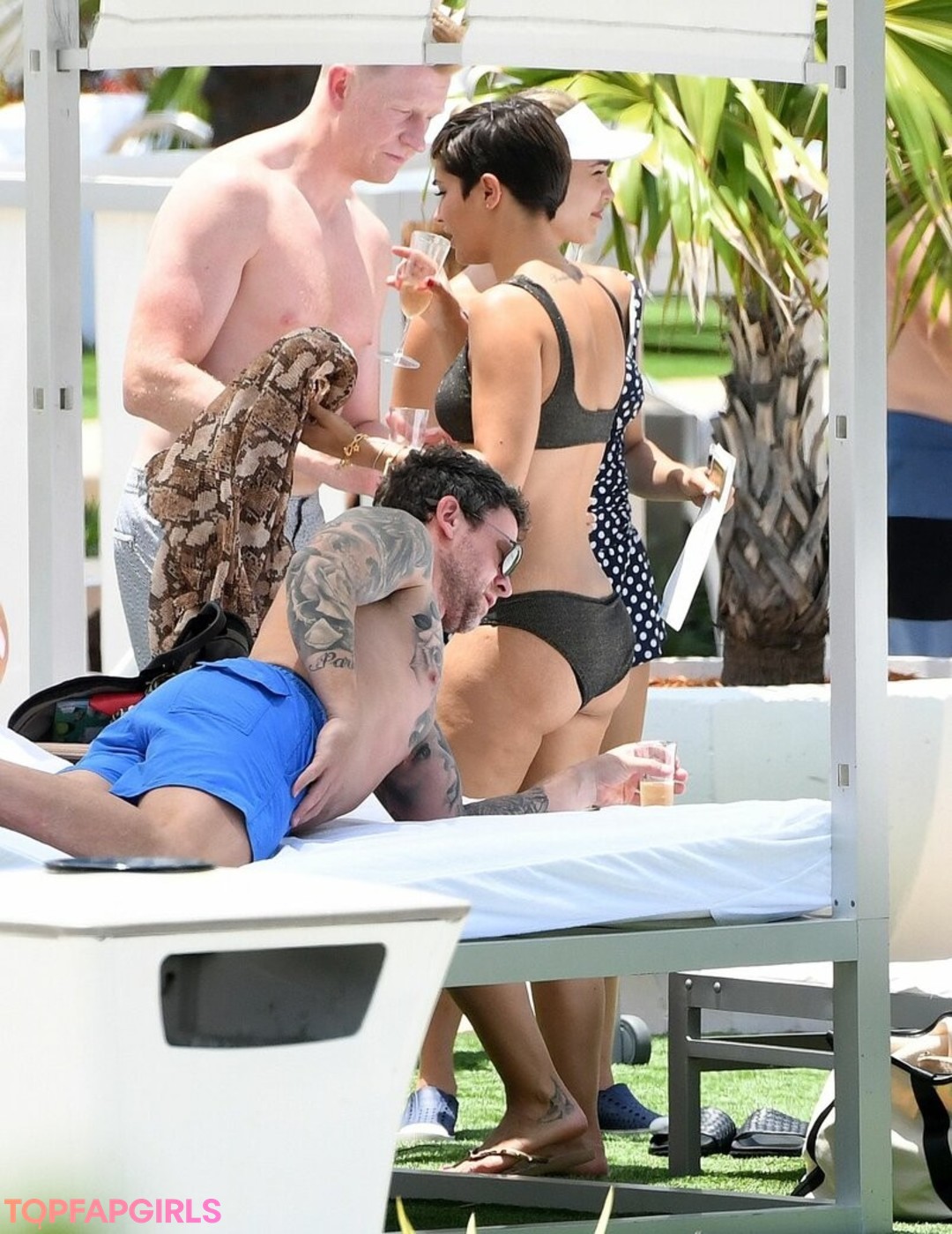 Naakte gelekte OnlyFans-foto van Frankie Bridge #1352