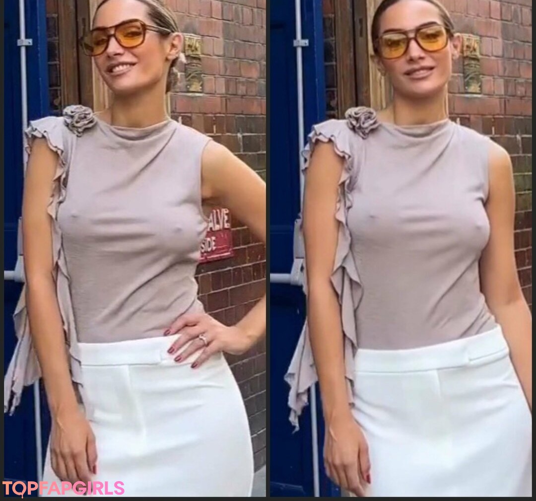 Naakte gelekte OnlyFans-foto van Frankie Bridge #1368
