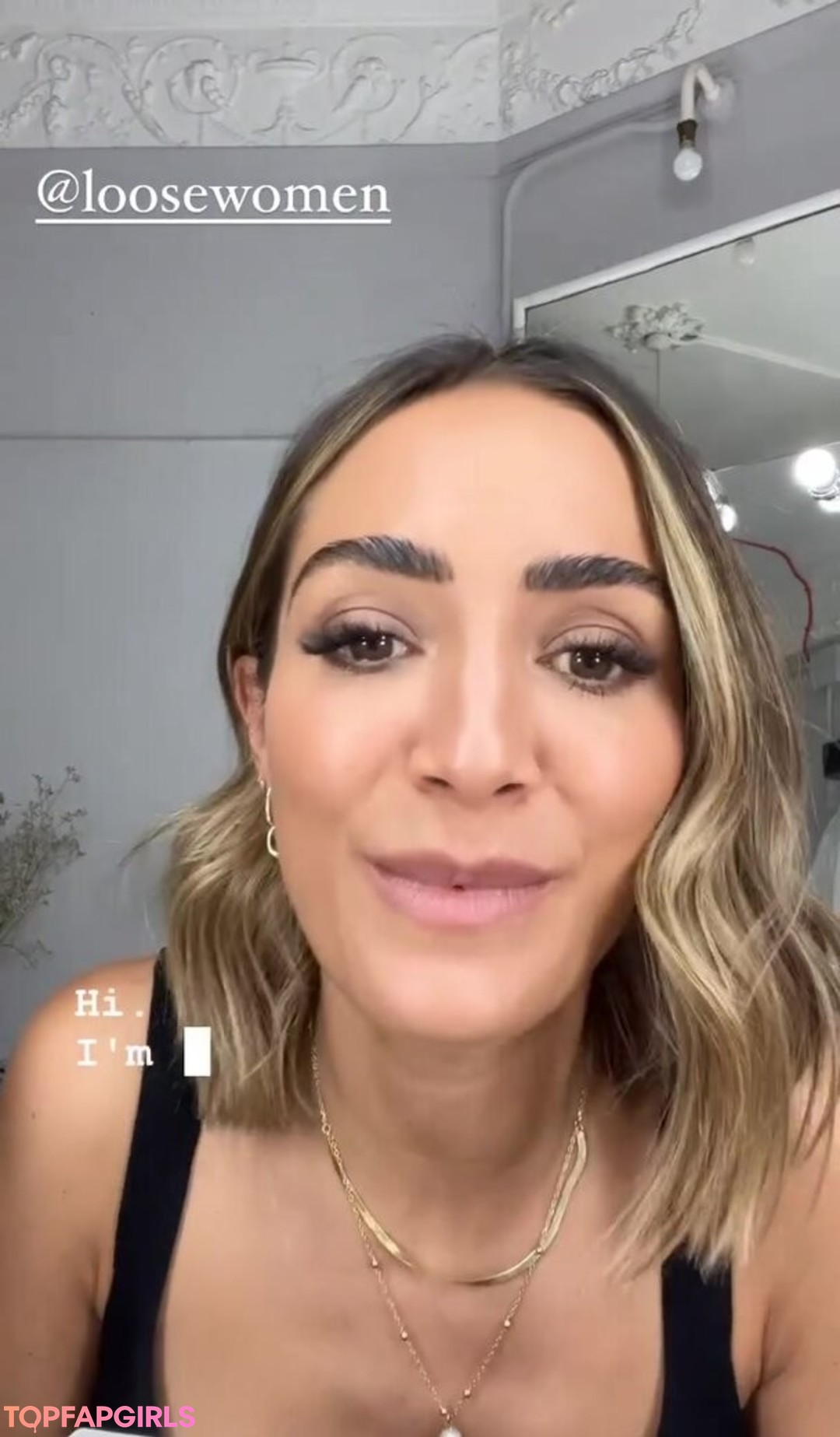 Naakte gelekte OnlyFans-foto van Frankie Bridge #1421