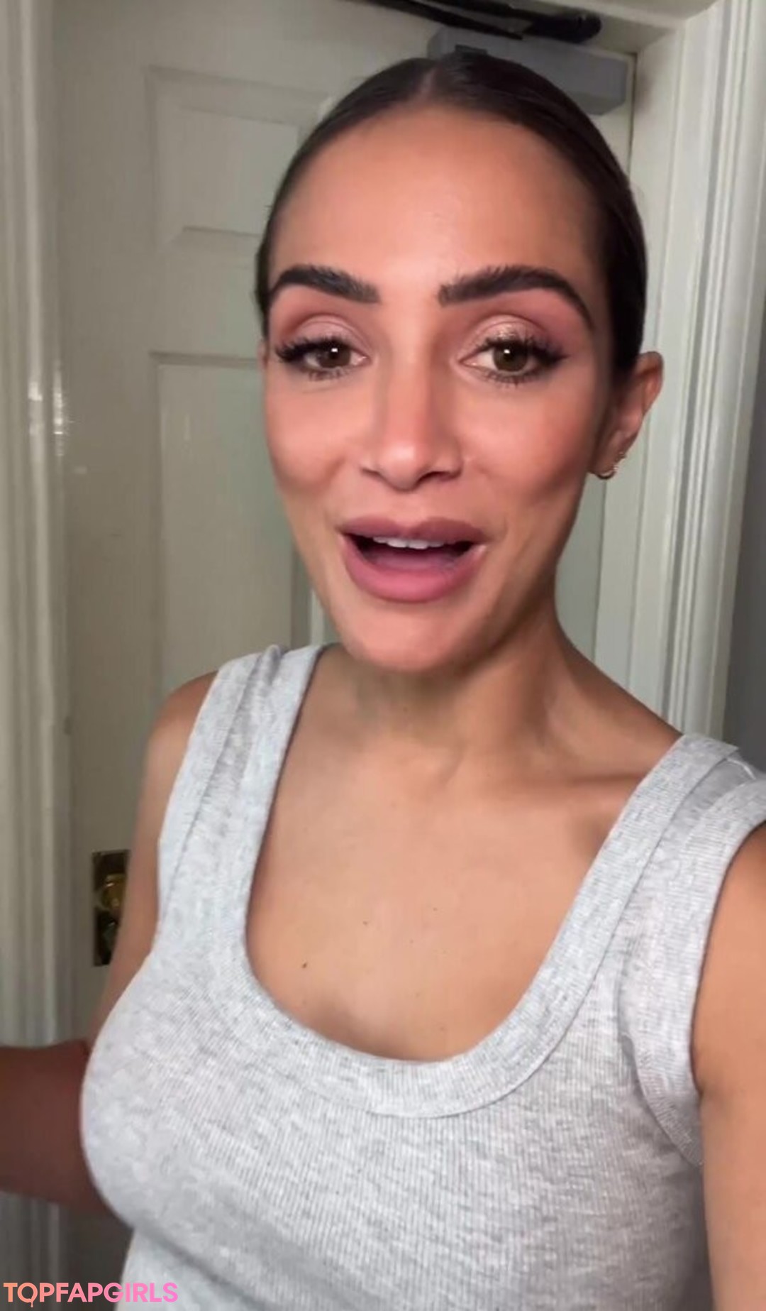 Naakte gelekte OnlyFans-foto van Frankie Bridge #1491