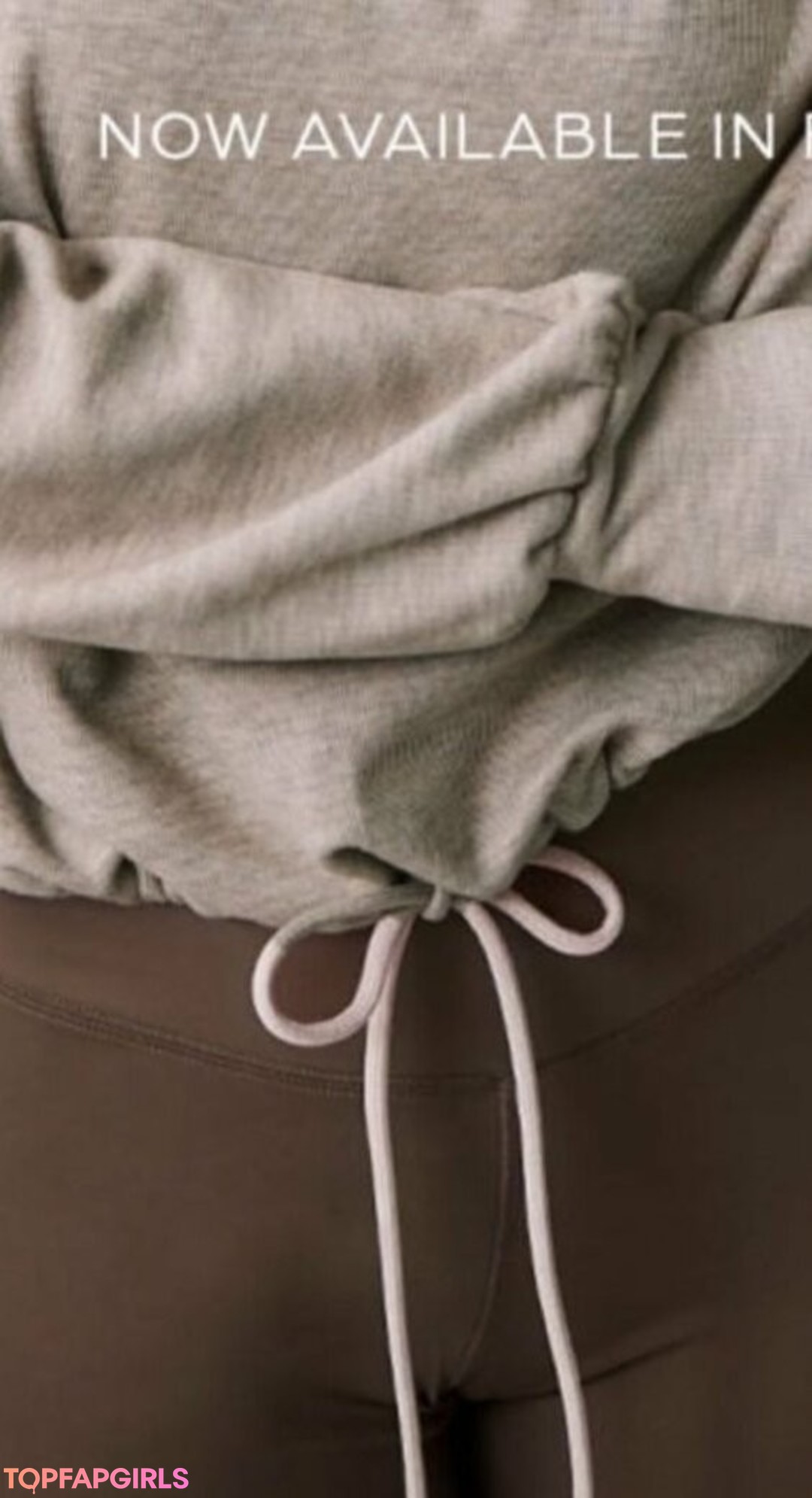 Naakte gelekte OnlyFans-foto van Frankie Bridge #1543