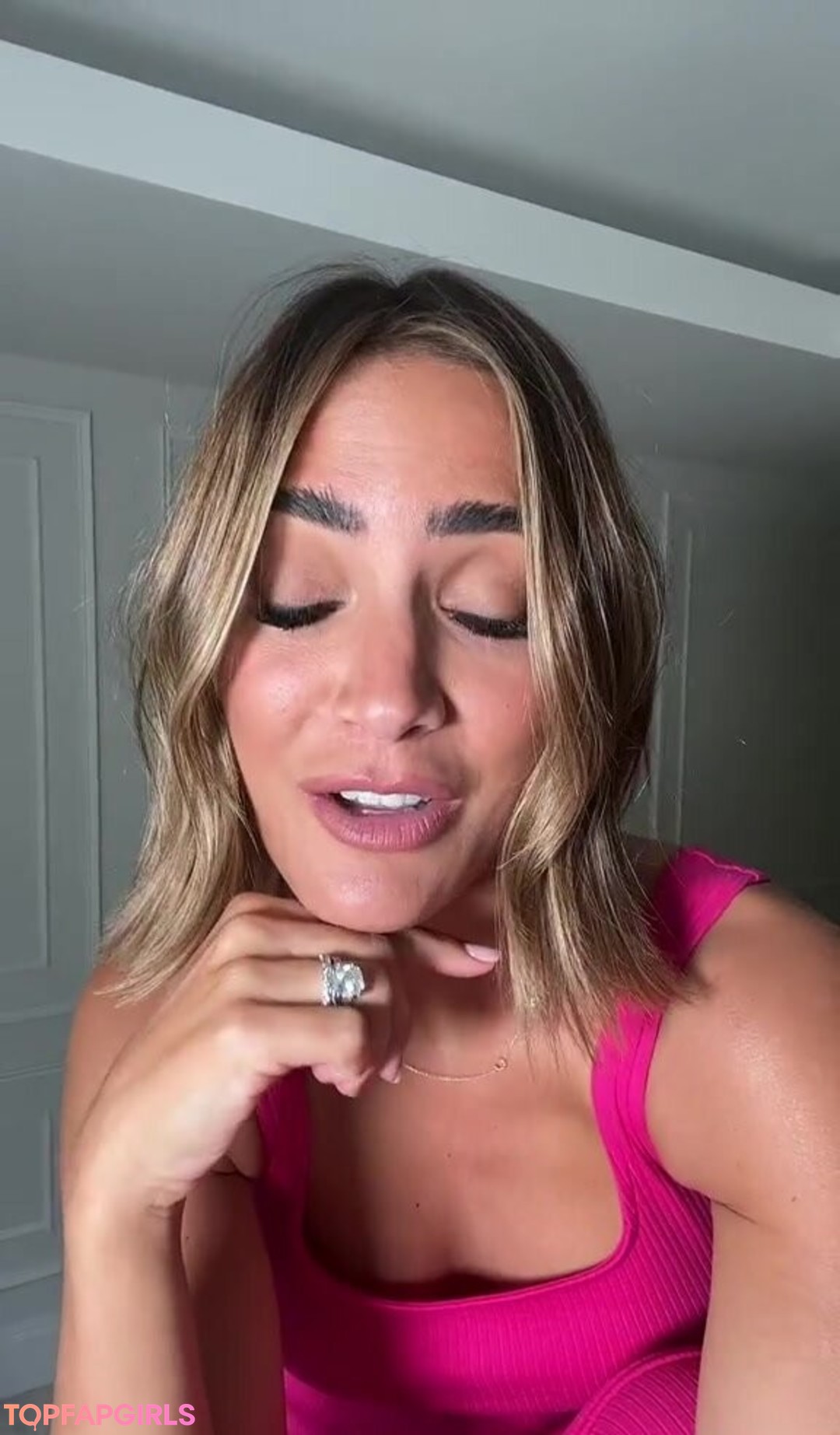 Naakte gelekte OnlyFans-foto van Frankie Bridge #1548