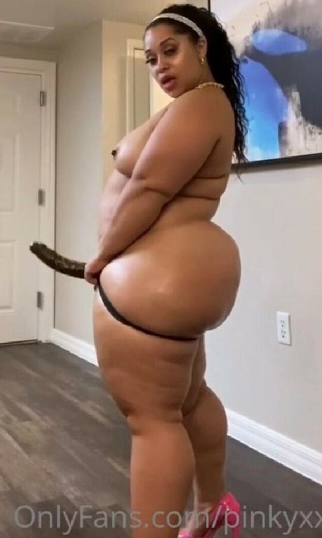 Naakte gelekte OnlyFans-foto van Pinkyxxx
