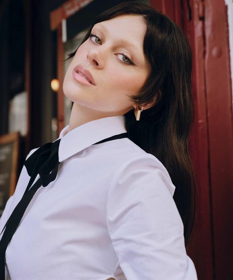 Naakte gelekte OnlyFans-foto van Nicola Peltz