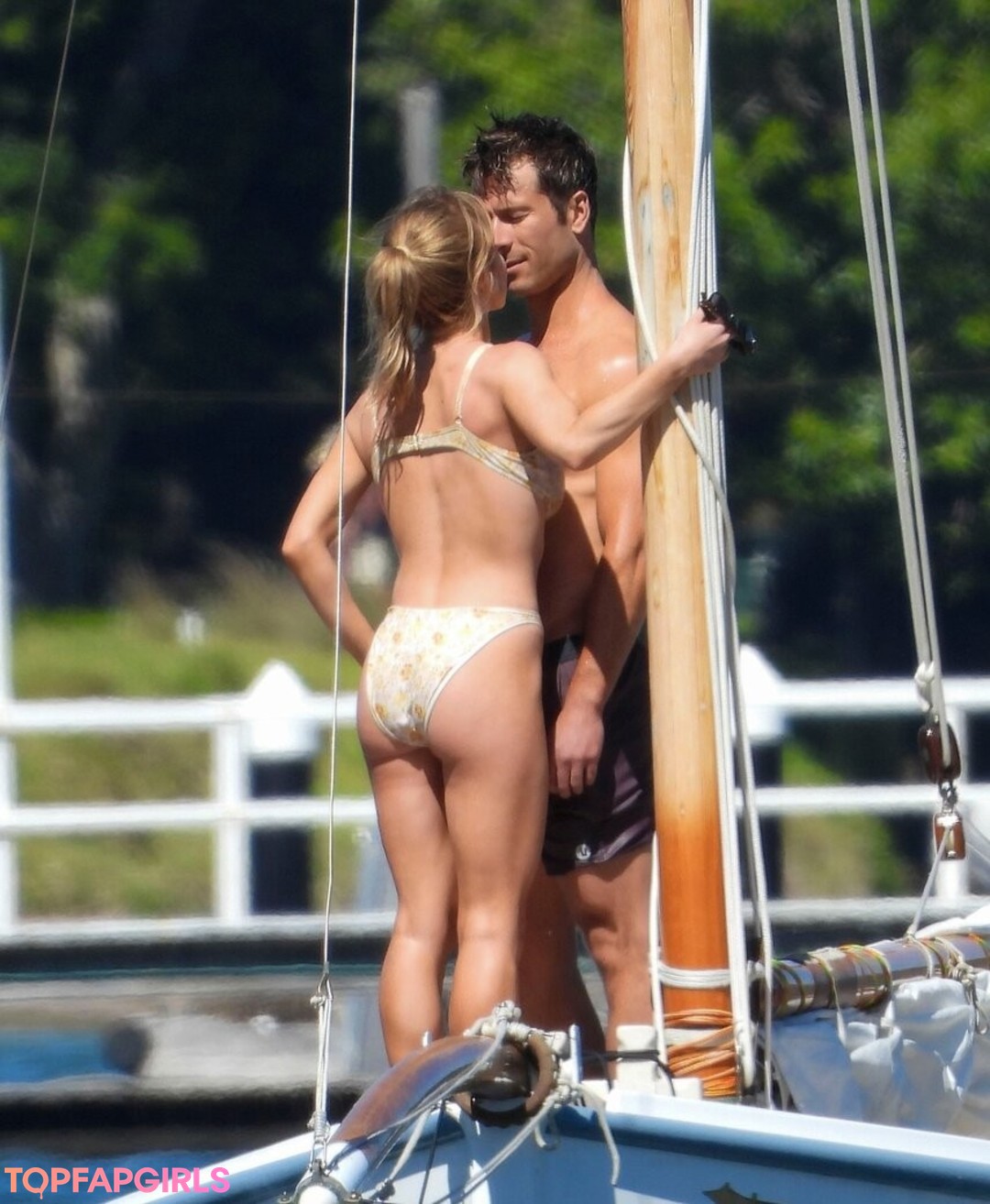 Naakte gelekte OnlyFans-foto van Sydney Sweeney #1542