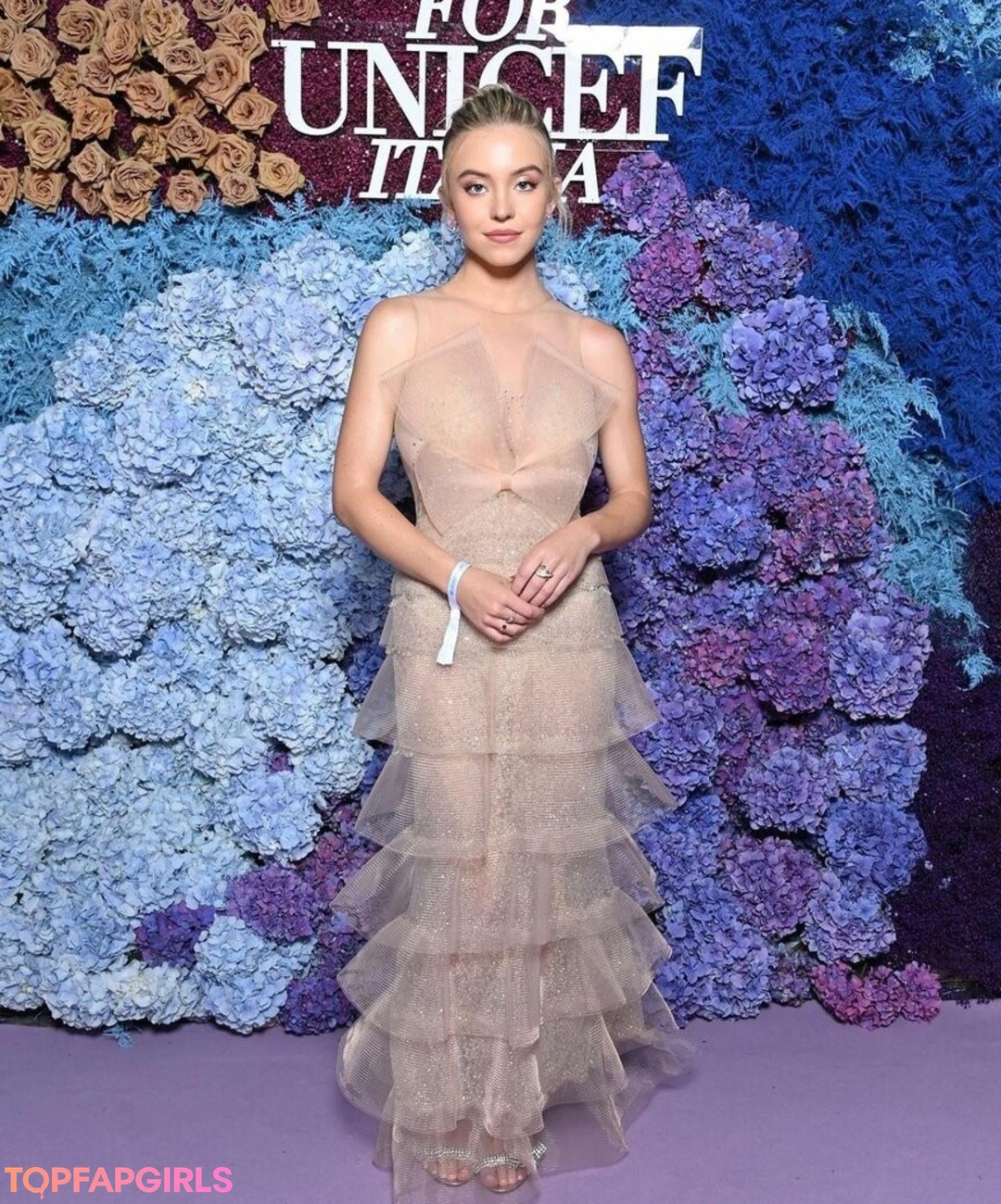 Naakte gelekte OnlyFans-foto van Sydney Sweeney #1616