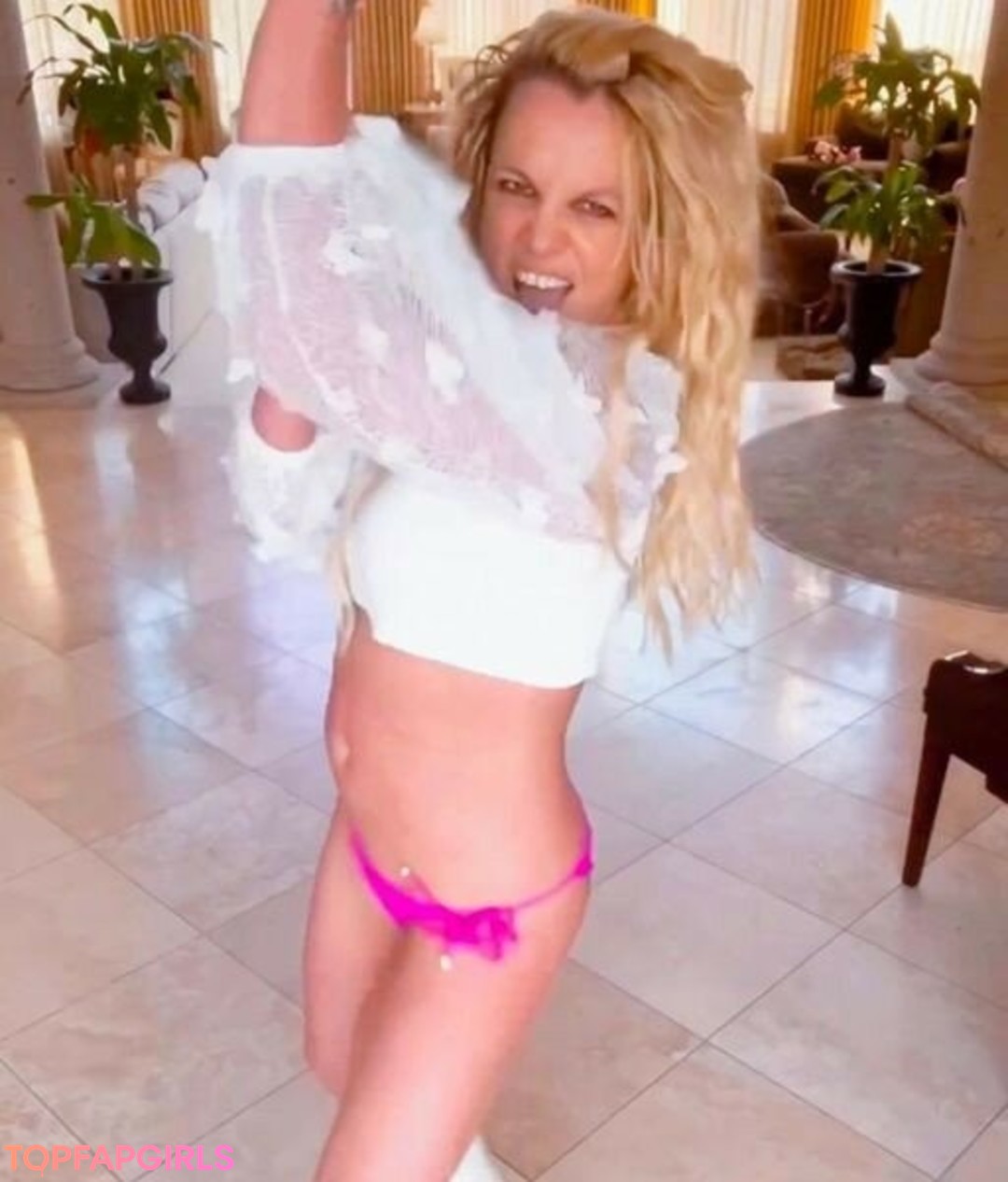 Naakte gelekte OnlyFans-foto van Britney Spears #1045