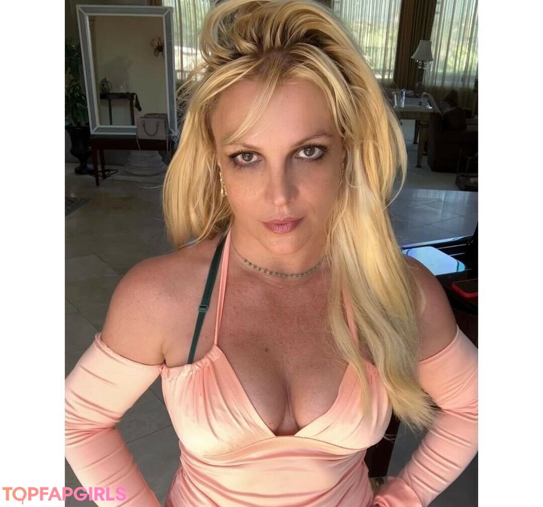 Naakte gelekte OnlyFans-foto van Britney Spears #1424