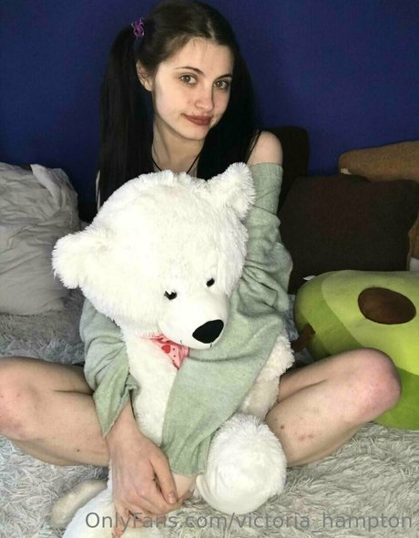 Naakte gelekte OnlyFans-foto van Victoriahampton