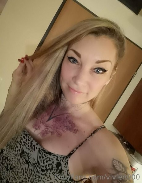 Naakte gelekte OnlyFans-foto van Vivien6969