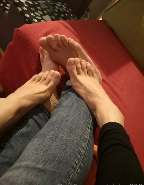 Naakte gelekte OnlyFans-foto van Vivien6969