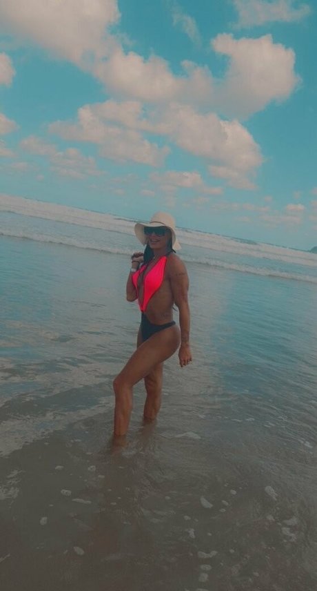 Naakte gelekte OnlyFans-foto van Magalylilith