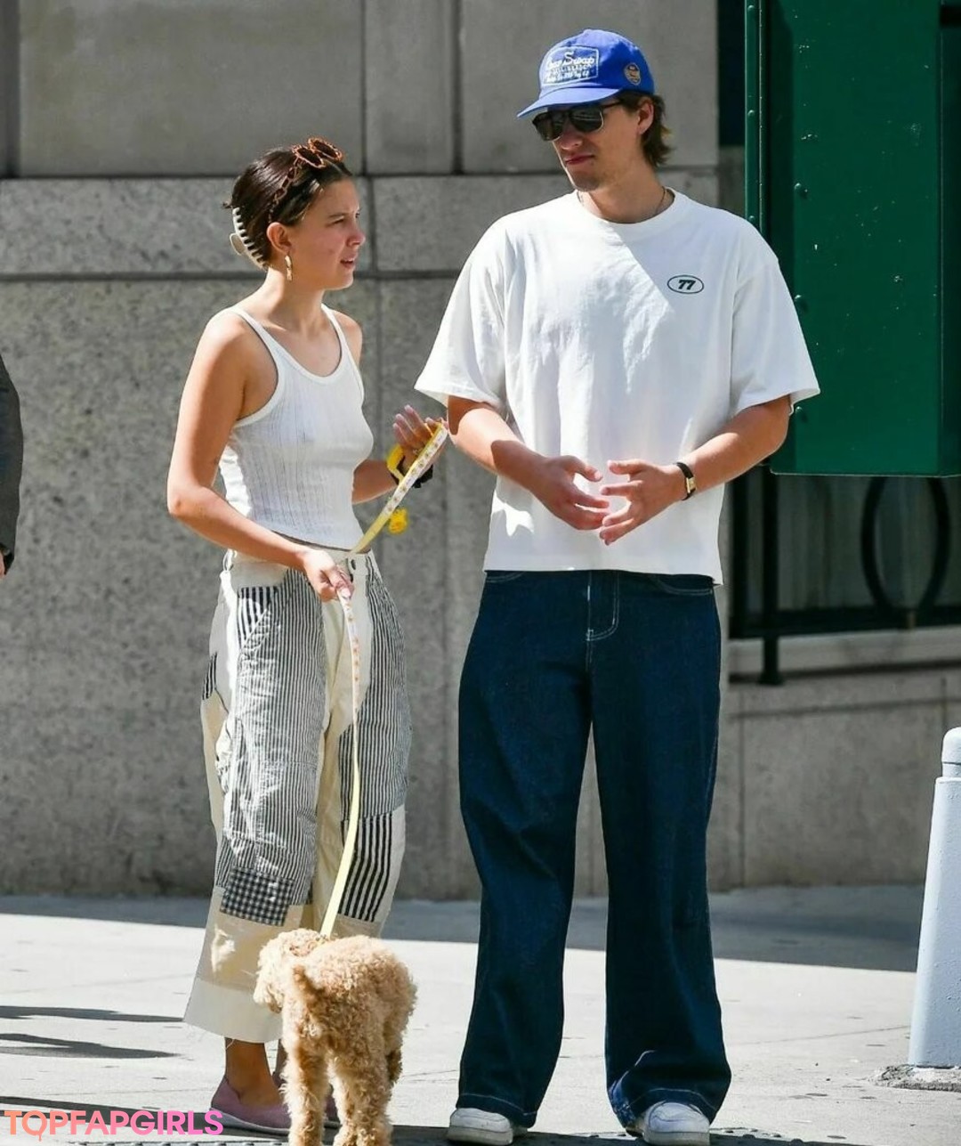 Naakte gelekte OnlyFans-foto van Millie Bobby Brown #1188