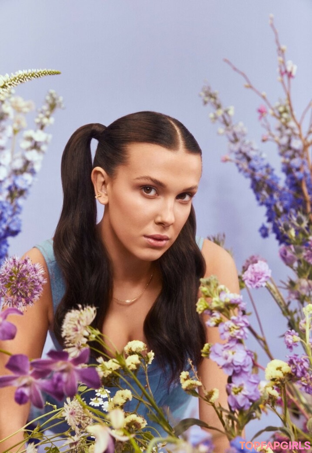 Naakte gelekte OnlyFans-foto van Millie Bobby Brown #1343