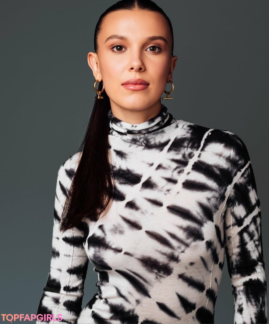 Naakte gelekte OnlyFans-foto van Millie Bobby Brown #1465