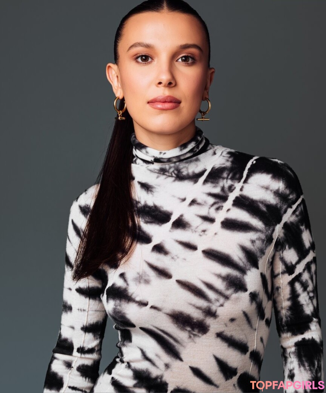 Naakte gelekte OnlyFans-foto van Millie Bobby Brown #1496