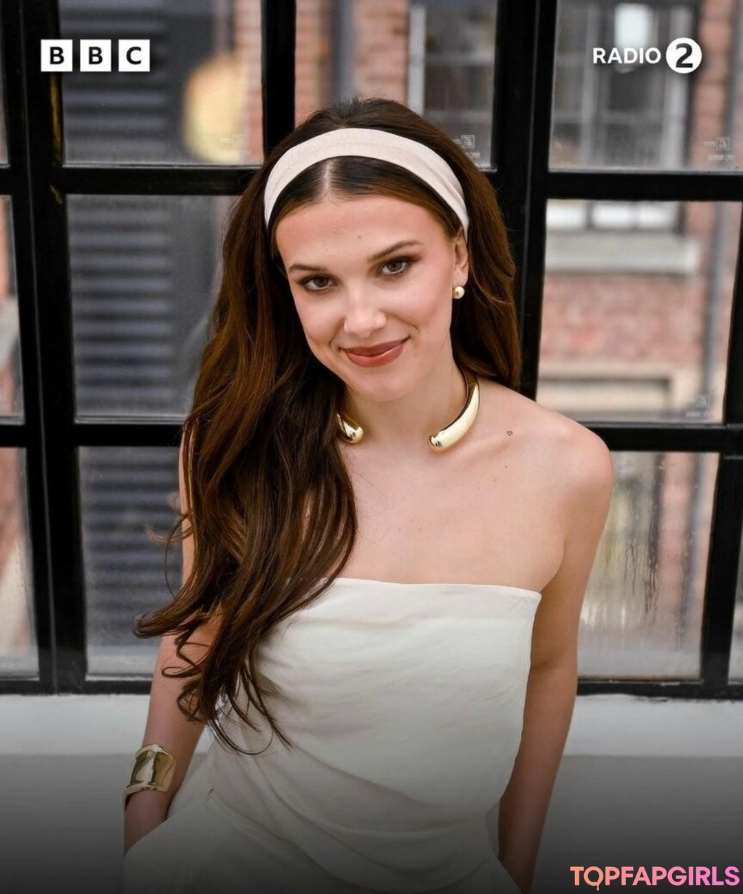 Naakte gelekte OnlyFans-foto van Millie Bobby Brown #1521