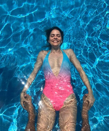 Naakte gelekte OnlyFans-foto van Shelley Hennig