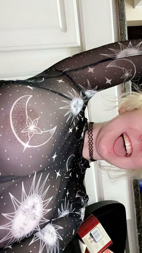 Naakte gelekte OnlyFans-foto van Mistresstfaith