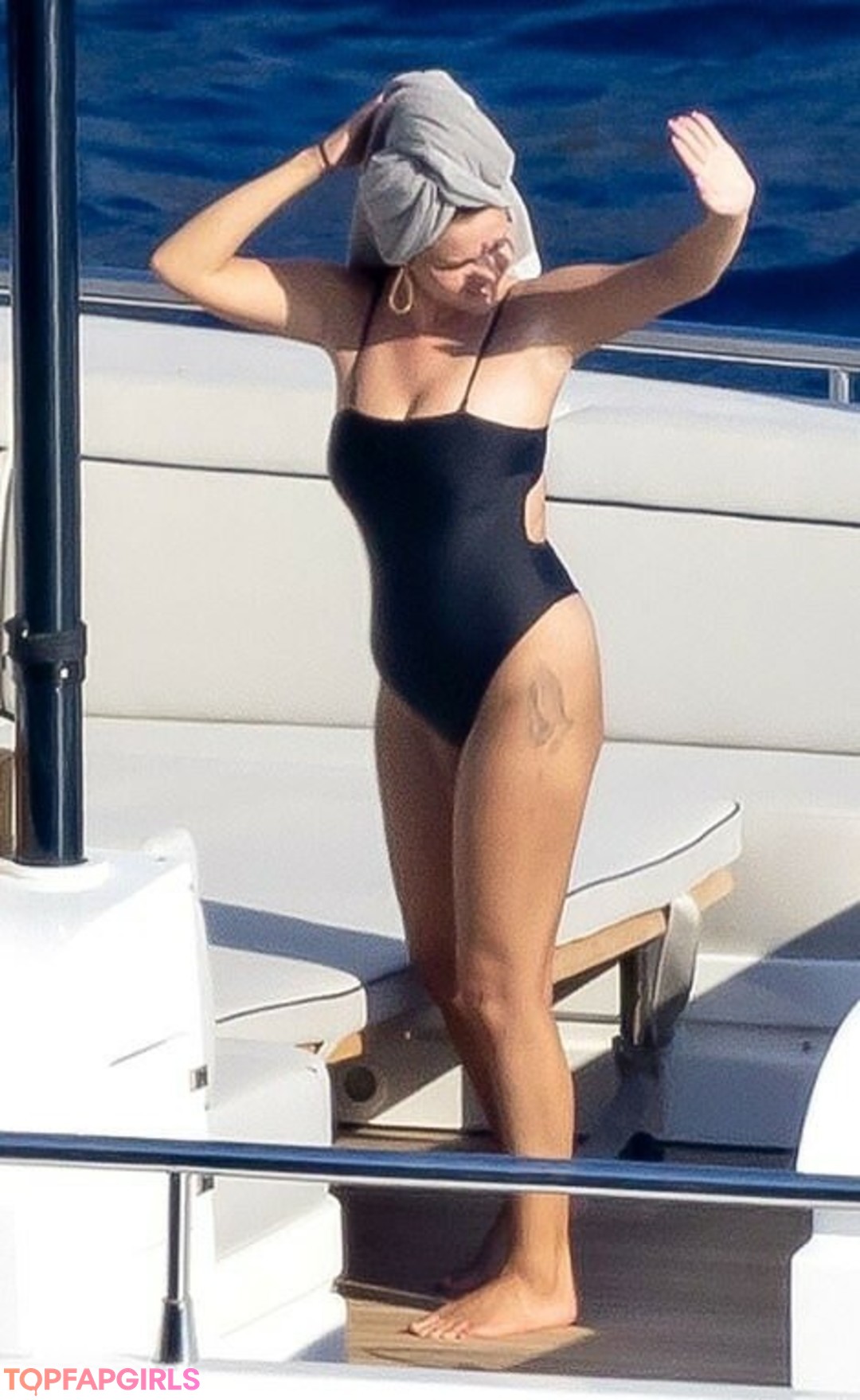 Naakte gelekte OnlyFans-foto van Selena Gomez #1173