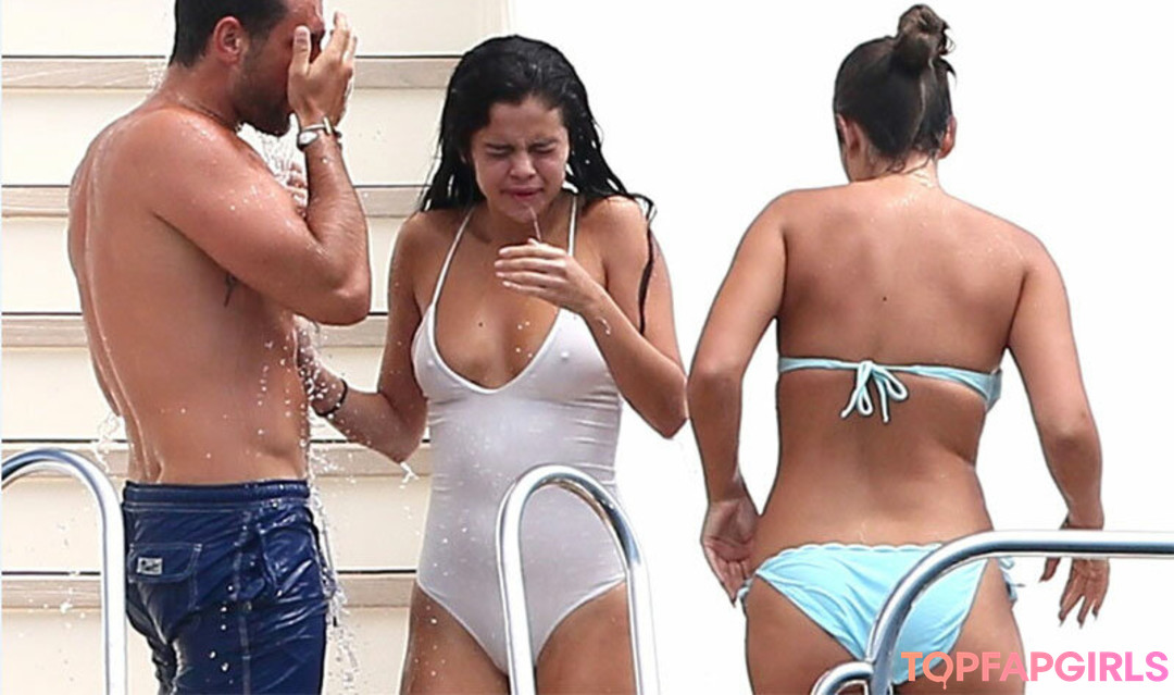 Naakte gelekte OnlyFans-foto van Selena Gomez #1588